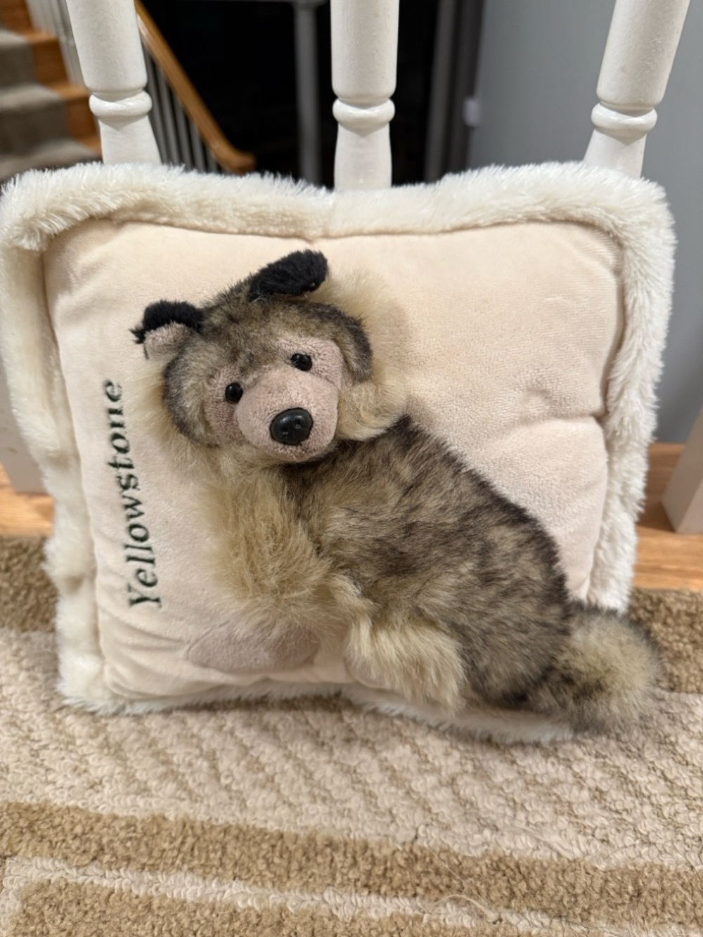Jaag Yellowstone Wolf 3-D Pillow